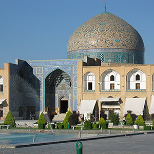 چرخ خیاطی آکمه